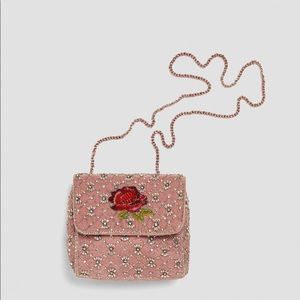 Embroidered Hand Bag 🌹
